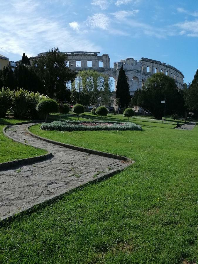 Mila * Pula